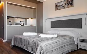 Onyx Palace Delux